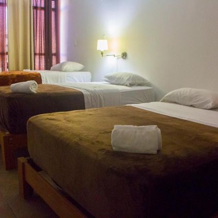 Hostel Duque De Villa Lima Buitenkant foto